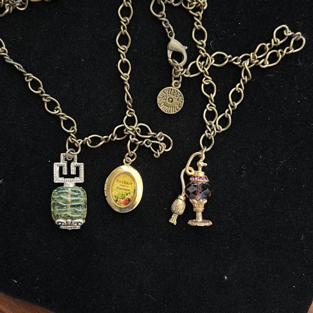 NWOT Vintage Designer Sweet Romance Perfume Bottles & Lockets Charm Necklace - Picture 7 of 8